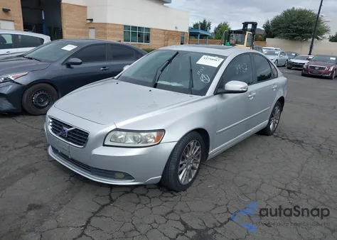2009 Volvo S40 2.4I из США, поврежденный, VIN YV1MS390192448789